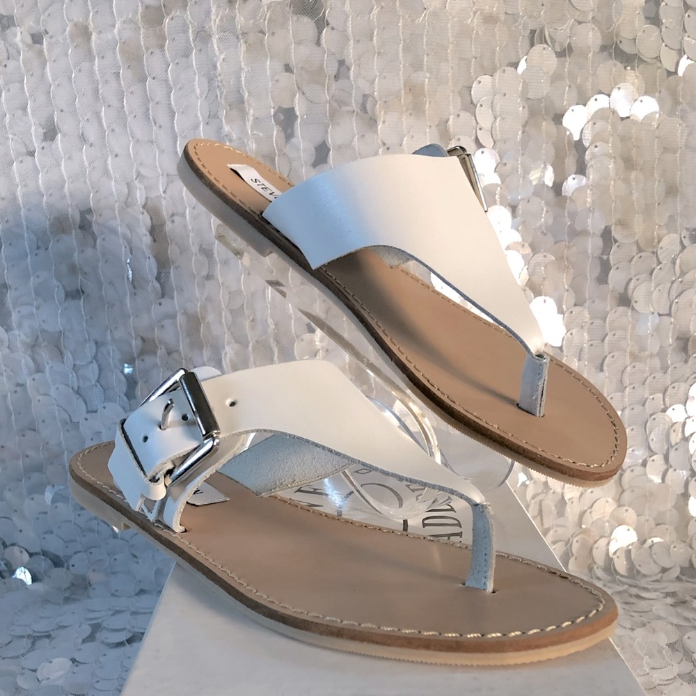 Steve Madden “Clara”